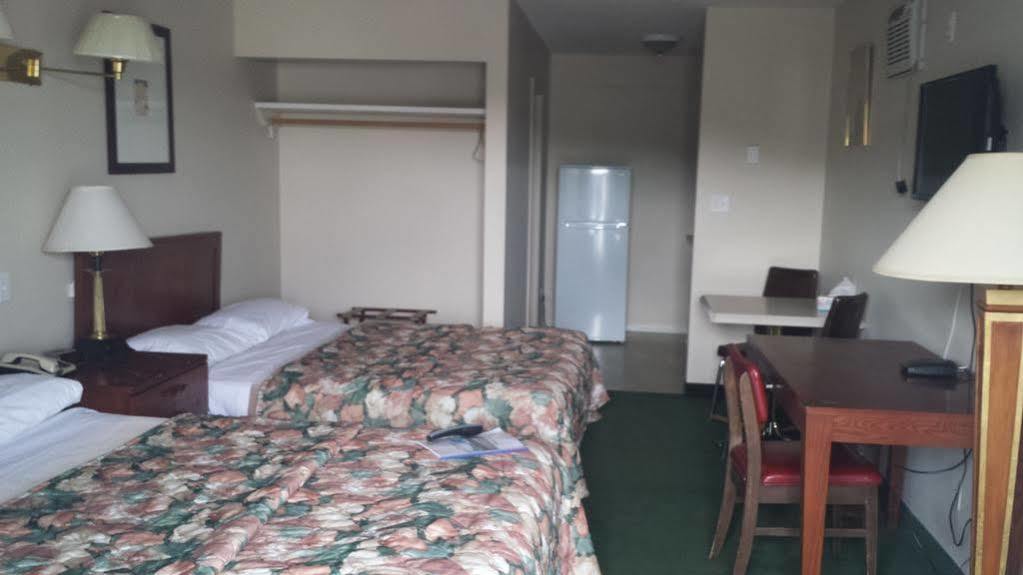 Imperial Motel 100 Mile House Exterior foto